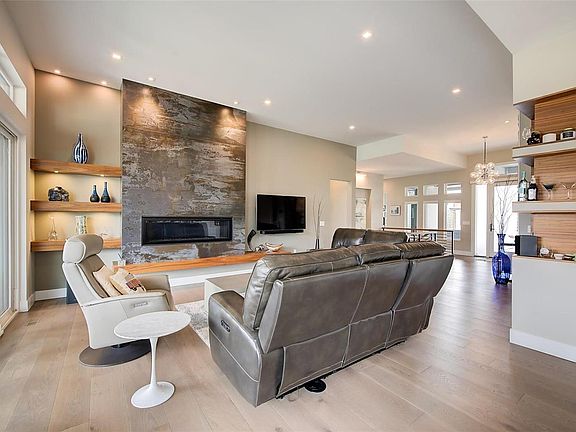 4th image of 731 Carnoustie Dr