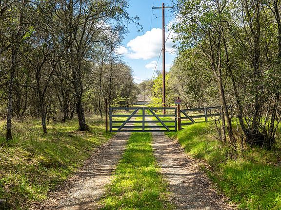 2nd image of 10925 Joeger Rd