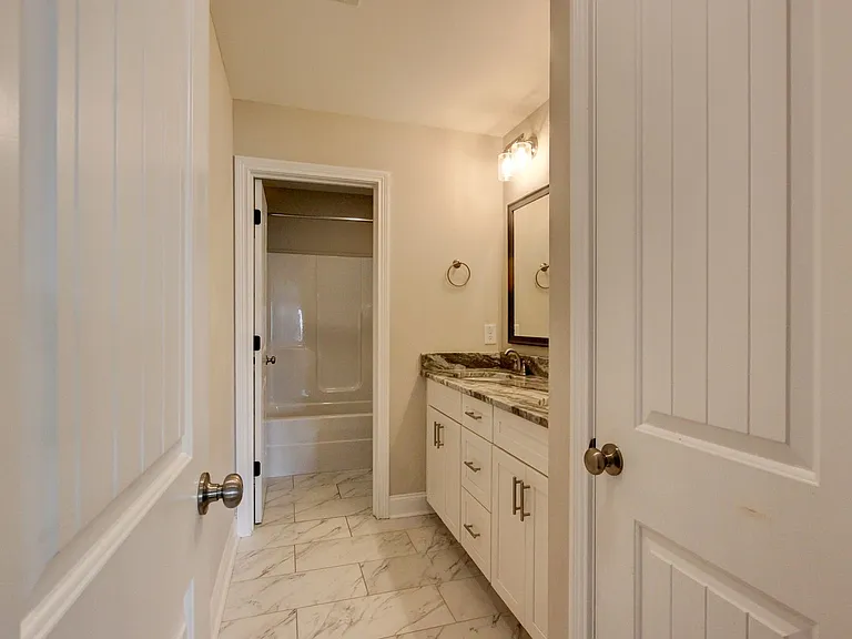 230 Cotoneaster Ln — Photo 33