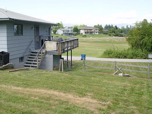 3rd image of 304 Lakeshore Dr
