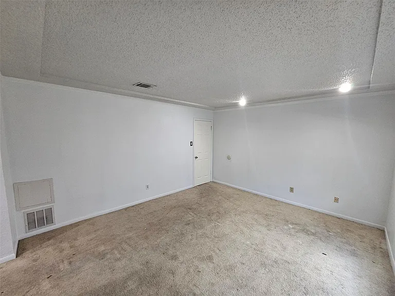 2715 Ashington Dr — Photo 31