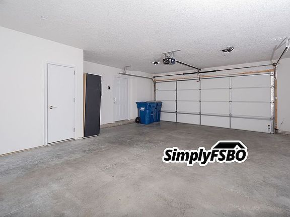 3rd image of 732 Cox Ct