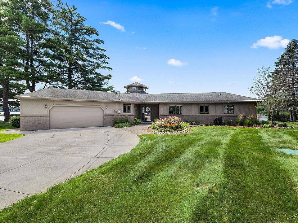 1st image of 4991 N Pointe Dr