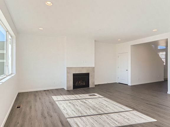 3rd image of 2454 White Pelican Ave