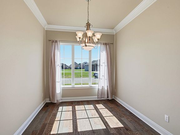 3rd image of 3866 Jasmine Blvd