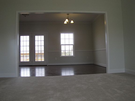 5th image of 4158 Faircrest Ln