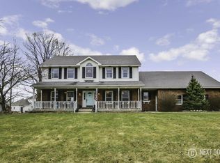 10589 Hunters Creek Dr, Zeeland, MI 49464