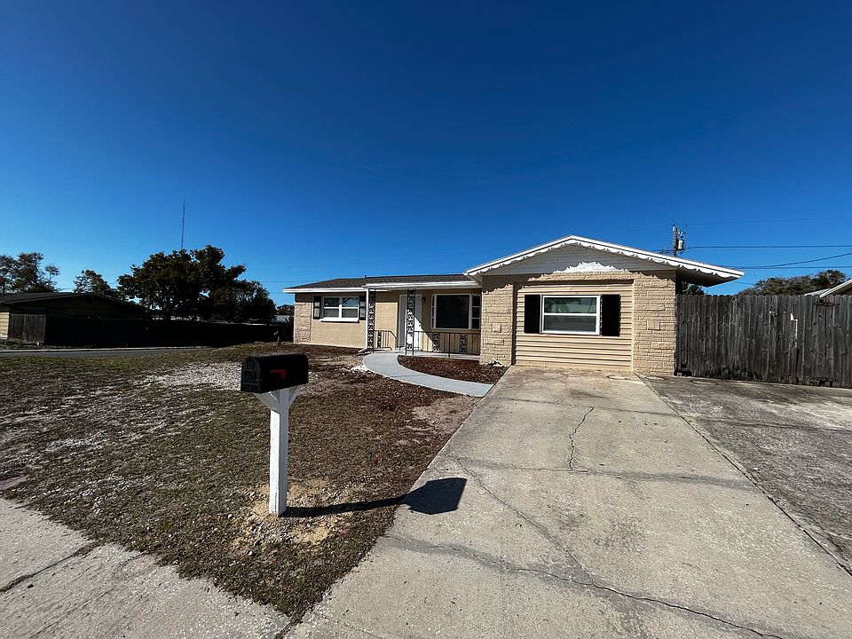 1st image of 3609 Wellington Dr