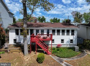 322 Riverside Rd, Edgewater, MD 21037