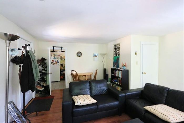 1st image of 400 Franklin St APT 6