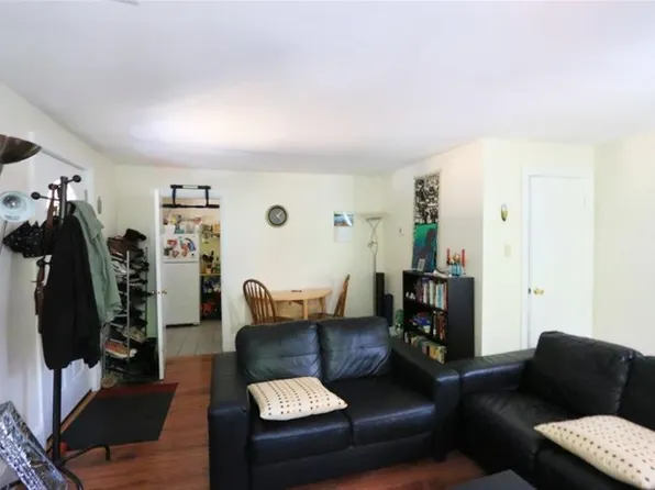 400 Franklin St APT 6, Cambridge, MA 02139