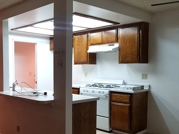 2nd image of 1704 S Pacific Ave #12