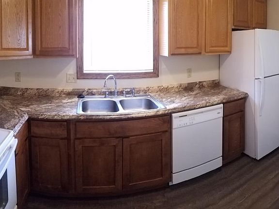 2nd image of 8452 Monroe St APT 1