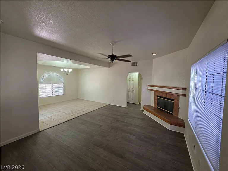 1407 Santa Margarita St #A — Photo 12
