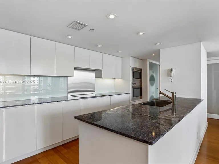 1717 N Bayshore Dr #A-2740 — Photo 14