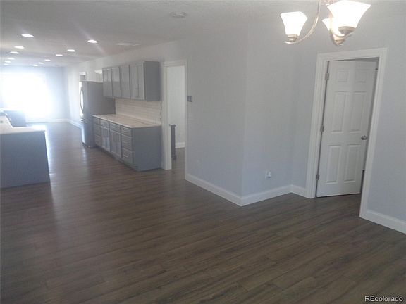 3rd image of 3397 W Ohio Ave