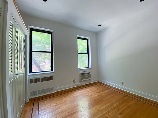 Rented by MAPT Residential LLC | media 8