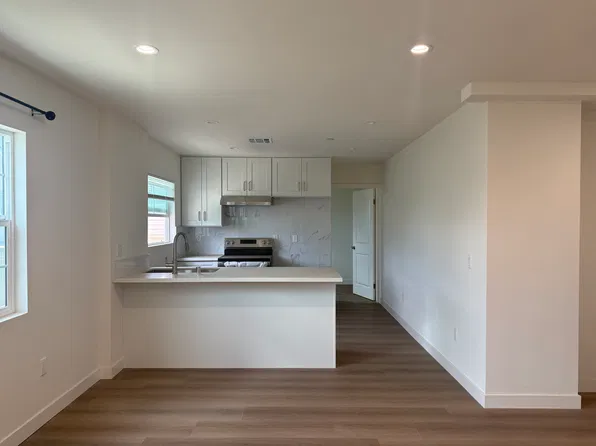 136 W Center St, Covina, CA