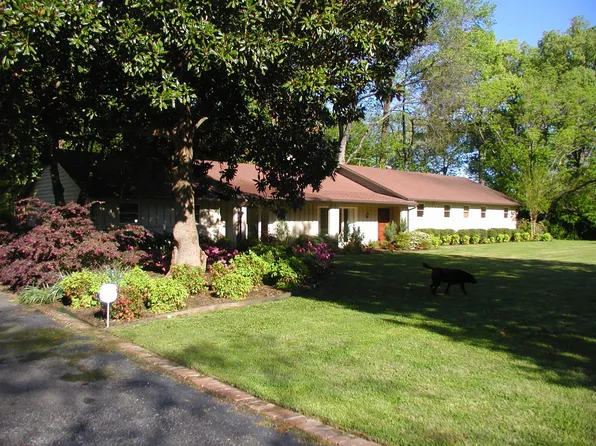 1205 Fair Meadow Rd, Memphis, TN 38117