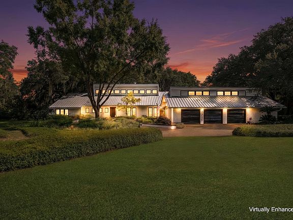 2nd image of 3726 Lakeview Dr