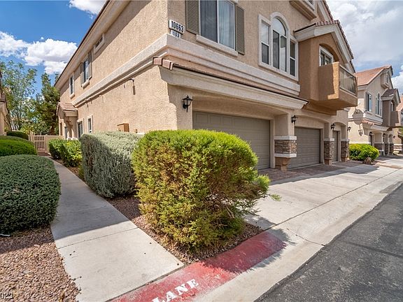 3rd image of 10663 Petricola St #103