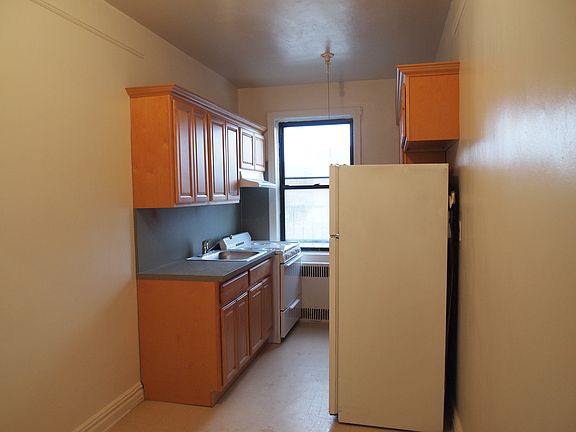 5th image of 34-20 74th St #6J