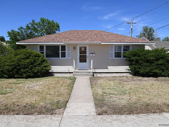 3rd image of 1054 Pine St