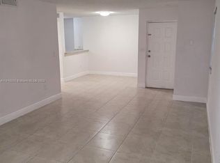 2871 N Oakland Forest Dr APT 101, Fort Lauderdale, FL 33309