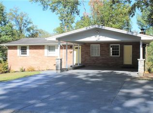 303 Locksley Cir, Charleston, WV 25314