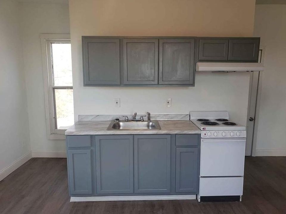 1st image of 605 Hall St #4