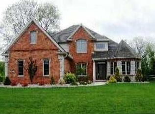 3554 Deer Creek Dr, Maumee, OH 43537
