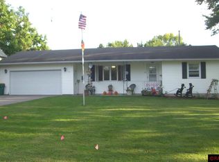 423 W Allyn St, Janesville, MN 56048
