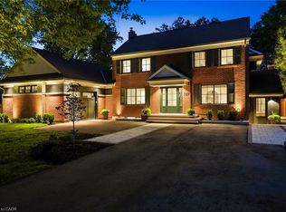 727 King Rd, Burlington, ON L7T 3K5