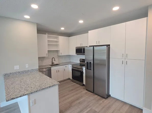 The 701 Luxury Apartments