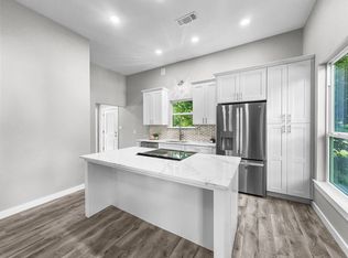 609 North Ave, Whitesboro, TX 76273