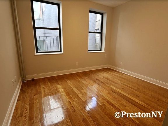 5th image of 26 Thompson St APT 4C