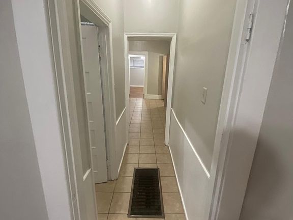 3rd image of 2097 Nelson Ave APT A