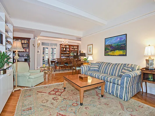 Sold by Sotheby's International Realty | media 18