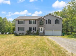 152 Granite Rd, Long Pond, PA 18334