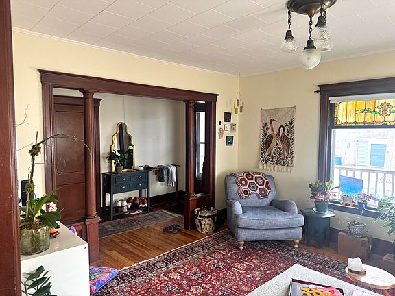 5th image of 9 Grasmere Road