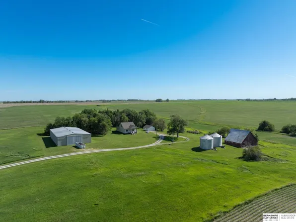 8105 108th St, Weeping Water, NE 68463