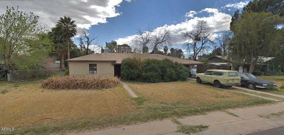 1st image of 2319 E Indianola Ave