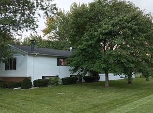 11197 N 2300 East Rd, Fairbury, IL 61739