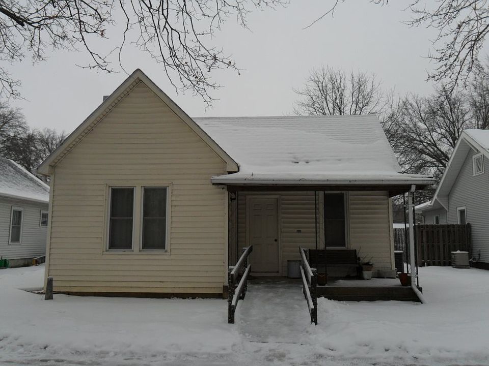 1st image of 1712 2nd Ave