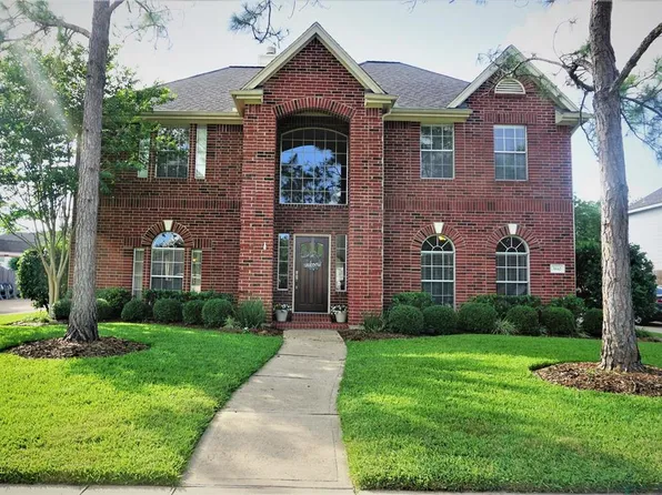3610 Pine Tree Dr, Pearland, TX 77581