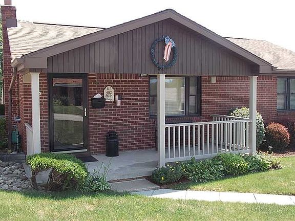 2nd image of 419 Lebanon Manor Dr