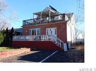 110 Lake Shore Rd, Putnam Valley, NY 10579