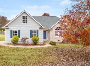 9458 Homewood Cir, Ooltewah, TN 37363
