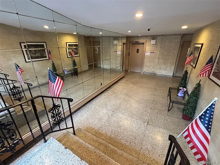 4200 Herkimer Pl #6E — Photo 19