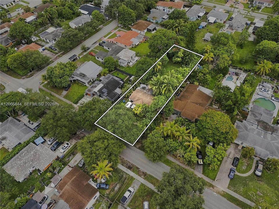 1st image of 2541 Washington St
